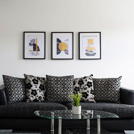 2 Bedroom Apartment Leamington Spa Hosted By Golden Key Lillington  Dış mekan fotoğraf