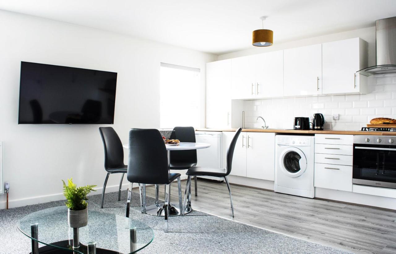 2 Bedroom Apartment Leamington Spa Hosted By Golden Key Lillington  Dış mekan fotoğraf